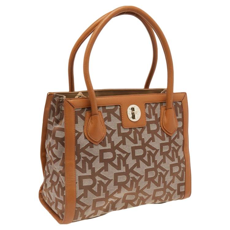 Pre Owned DKNY Beige/Tan Signature Canvas and Leather Tote