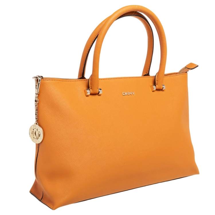 Pre Owned Dkny Tan Saffiano Leather Bryant Park Zip Tote