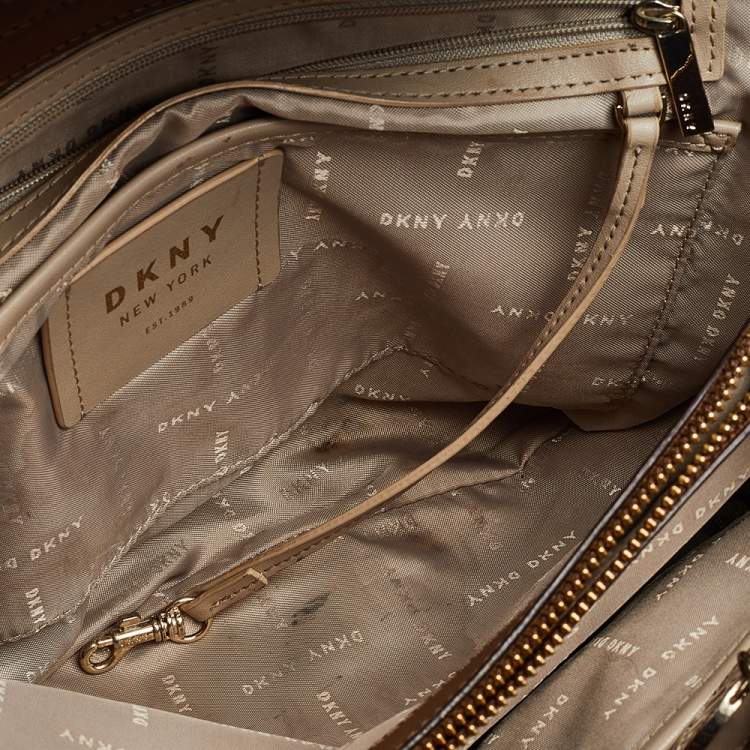 Pre Owned DKNY Brown/Beige Signature Coated Canvas And Leather Bryant Chain Shoulder Bag