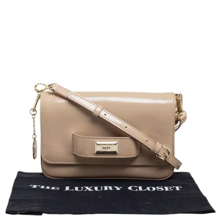 Pre Owned DKNY Beige Leather Flap Shoulder Bag
