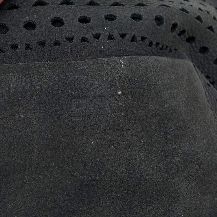 Pre Owned Dkny Black Leather Zip Tote