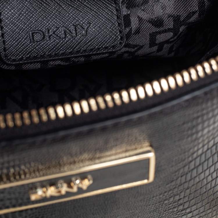مملوكة مسبقًا Dkny Black Shinny Lizard Embossed Leather Dome Crossbody Bag