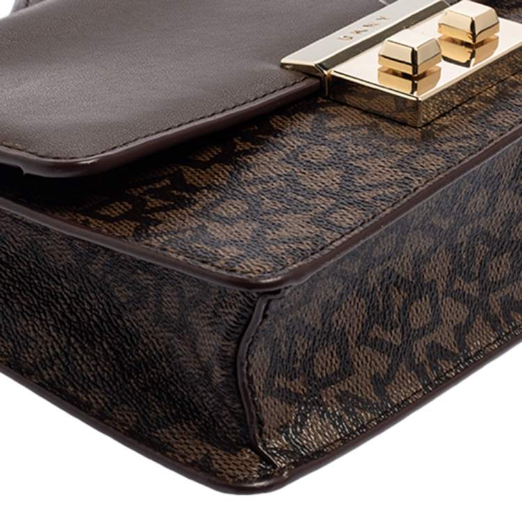 مملوكة مسبقًا Dkny Brown Signature Coated Canvas and Leather Chain Crossbody Bag