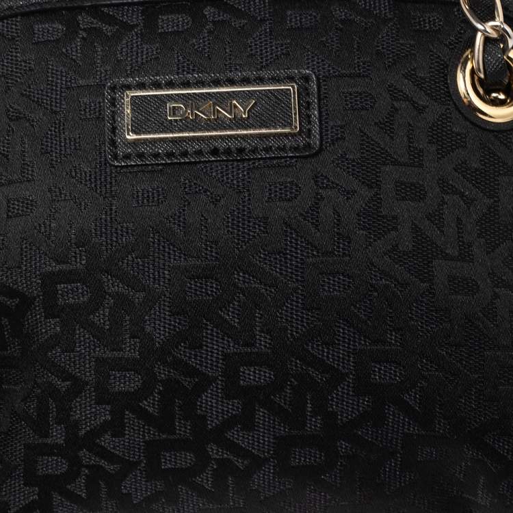 Pre Owned Dkny Black Signature Fabric Small Shoulder Bag
