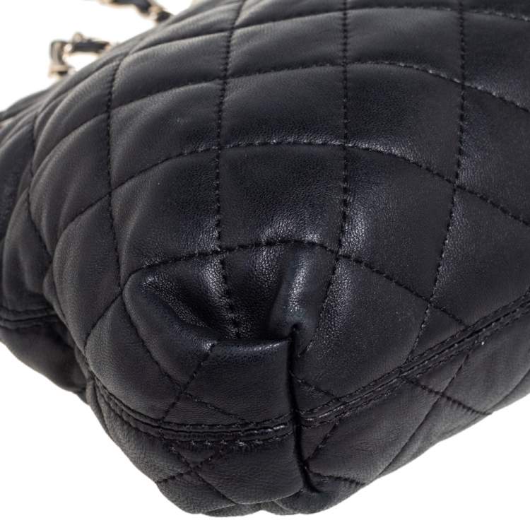 Pre Owned DKNY Quilted Leather Round Chain Shoulder Bag