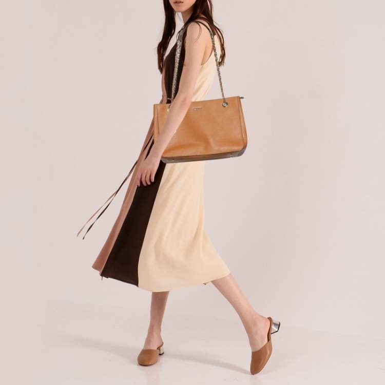 مملوكة مسبقًا DKNY Brown Leather Bryant Park Chain Tote