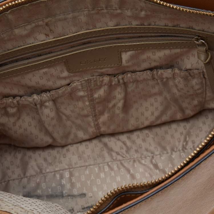 مملوكة مسبقًا DKNY Brown Leather Bryant Park Chain Tote