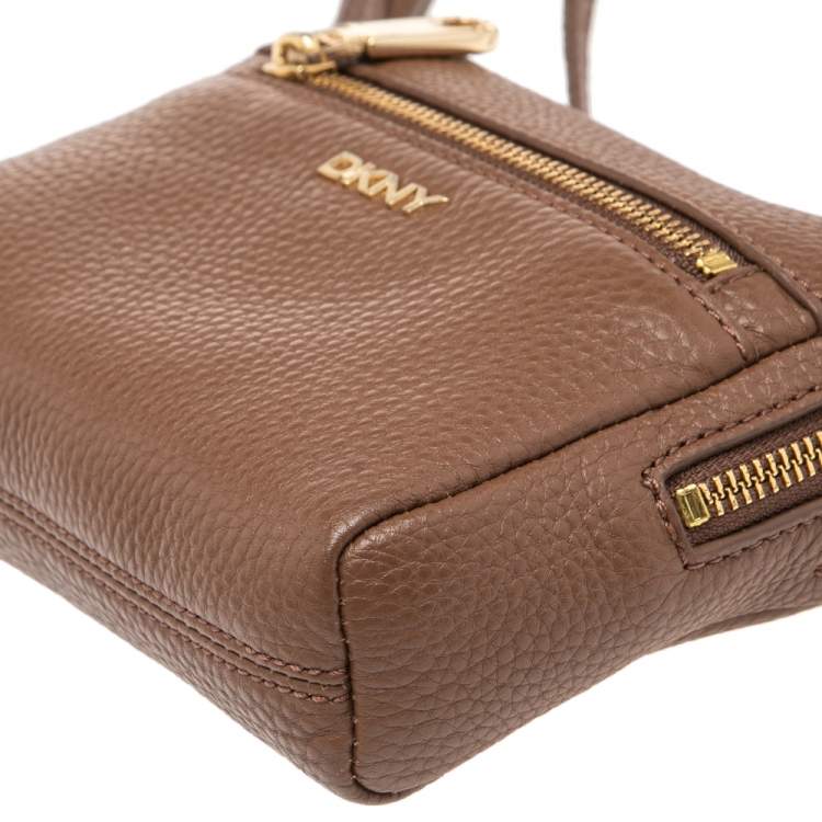 Pre Owned Dkny Brown Grained Leather Front Pocket Camera Bag