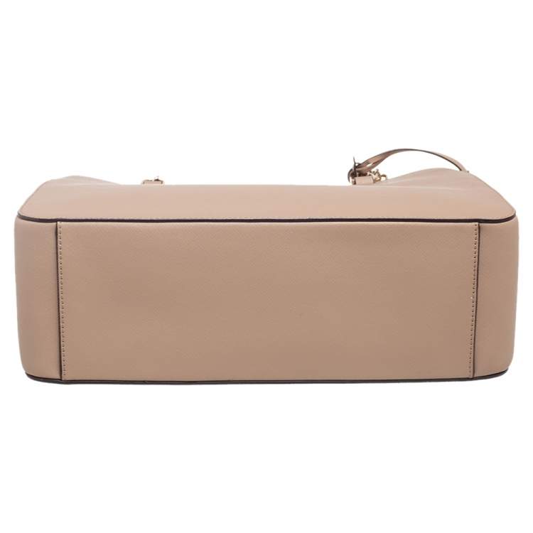 Pre Owned DKNY Beige Leather Bryant Park Chain Tote