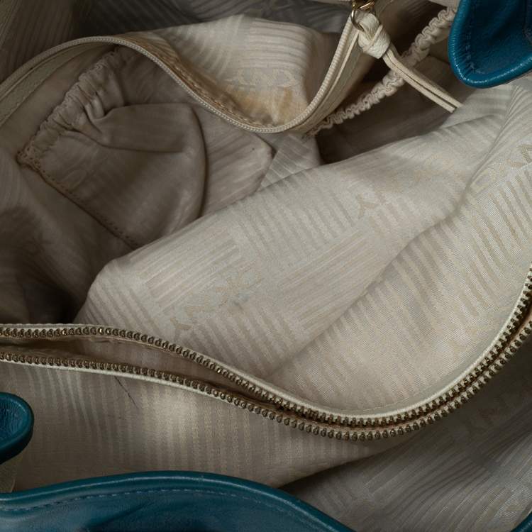 مملوكة م�سبقًا DKNY Blue Leather Tote
