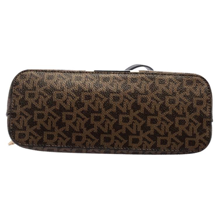 مملوكة مسبقًا DKNY Beige Signature Coated Canvas Crossbody Bag