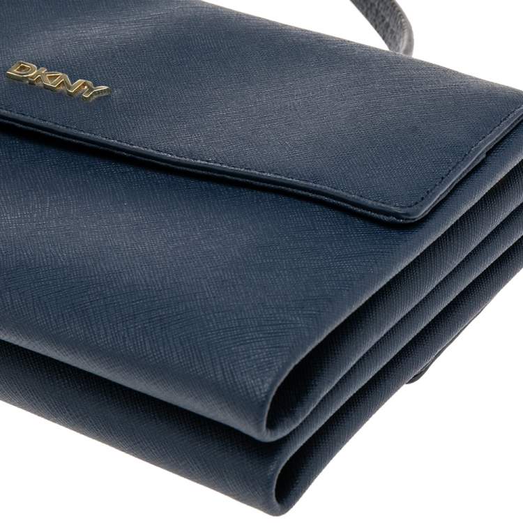 Pre Owned Dkny Blue Leather Flap Crossbody Bag