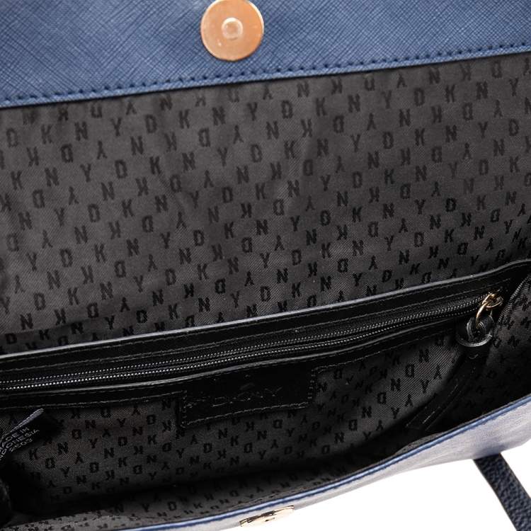 Pre Owned Dkny Blue Leather Flap Crossbody Bag