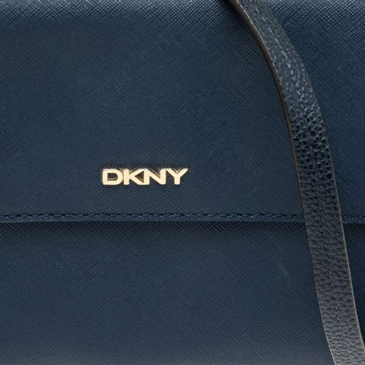 Pre Owned Dkny Blue Leather Flap Crossbody Bag