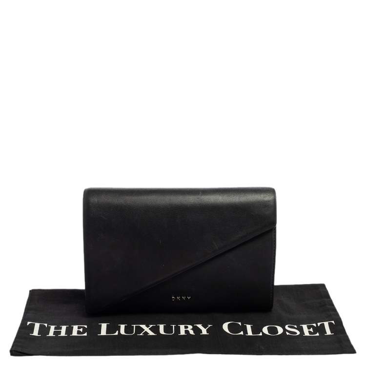 Pre Owned DKNY Black Leather Envelope Clutch