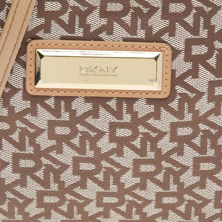 Pre Owned DKNY Beige/Brown Signature Canvas and Leather Crossbody Bag