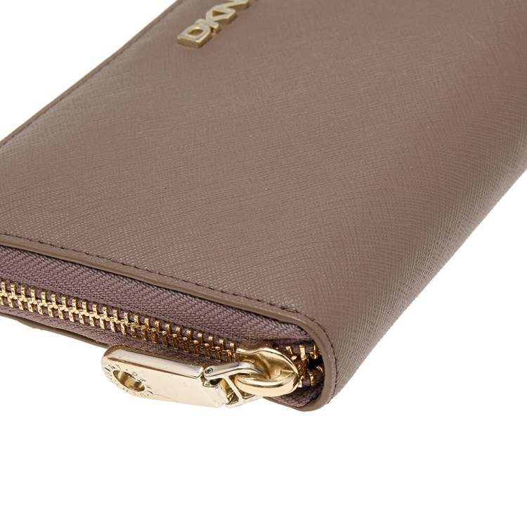 Pre Owned DKNY Dark Beige Saffiano Leather Bryant Park Zip Around Wallet