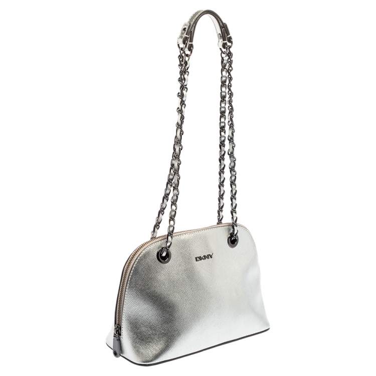 مملوكة مسبقًا Dkny Silver Leather Dome Chain Shoulder Bag