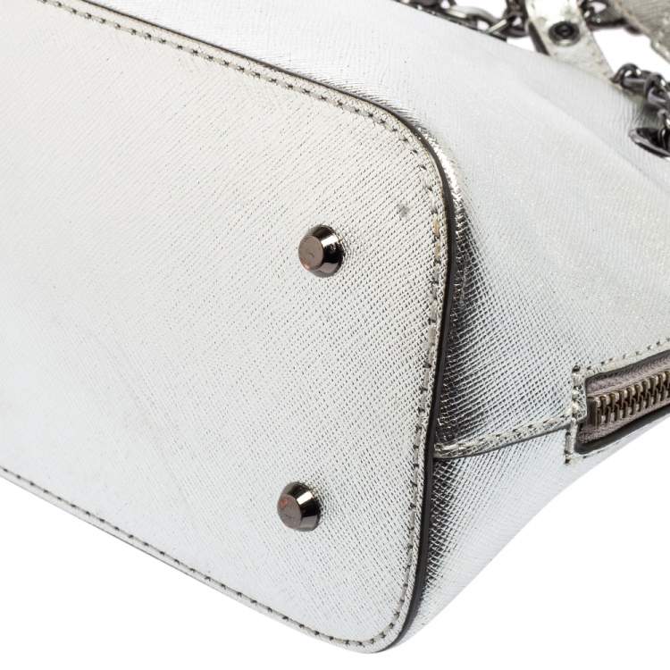 مملوكة مسبقًا Dkny Silver Leather Dome Chain Shoulder Bag