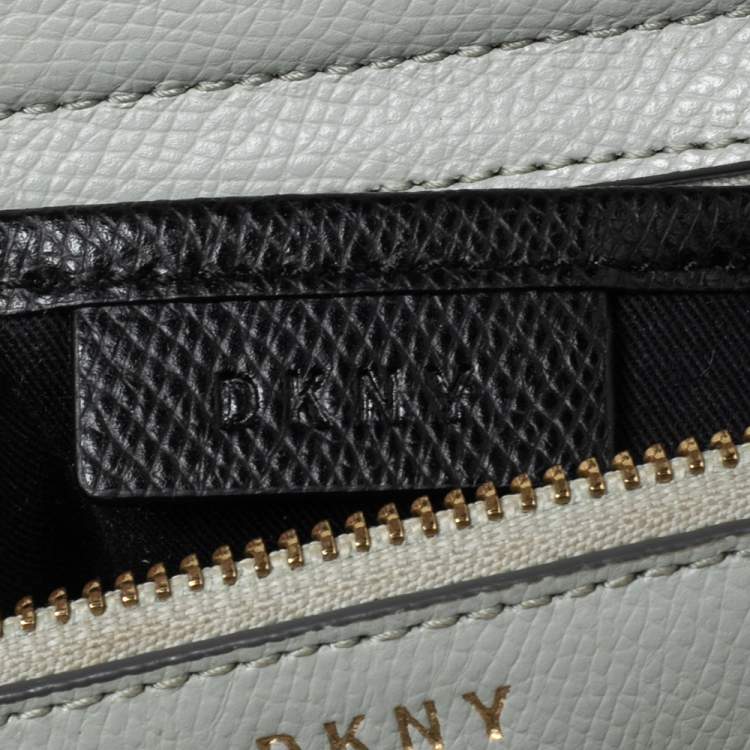 مملوكة مسبقًا DKNY Grey Leather Front Pocket Crossbody Bag