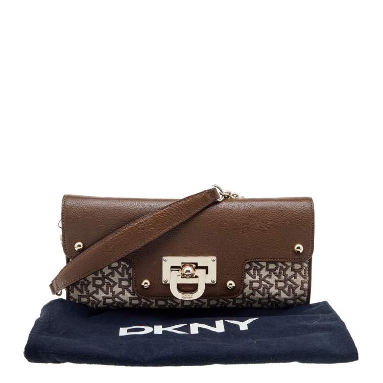 Pre Owned DKNY Brown/Beige Signature Canvas And Leather Chain Shoulder Bag