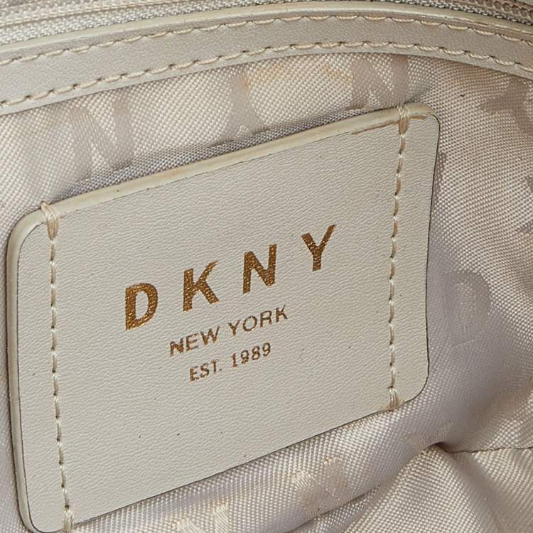 Pre Owned DKNY Navy Blue Leather Bryant Zip Top Tote