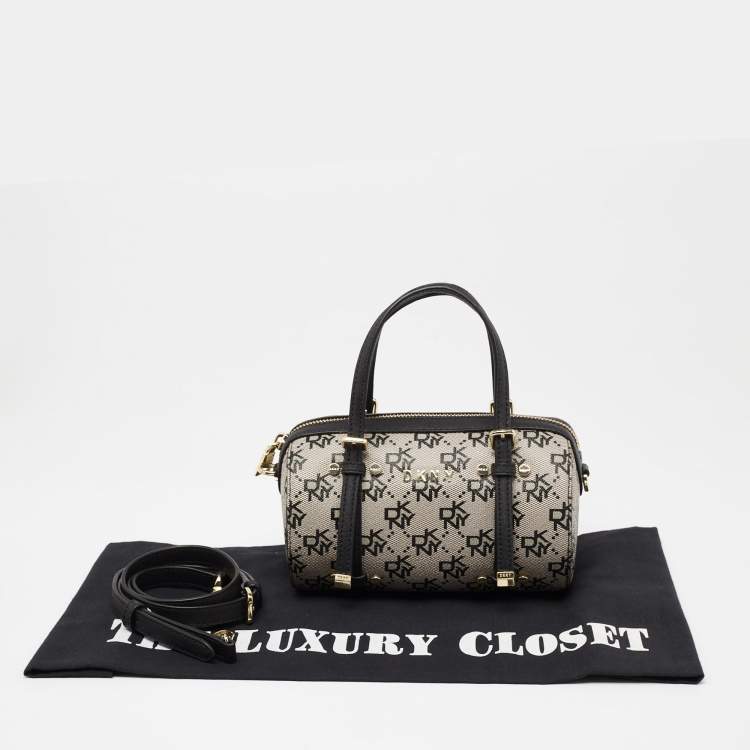 مملوكة مسبقًا DKNY Black/Grey Signature Coated Canvas and Leather Boston Bag