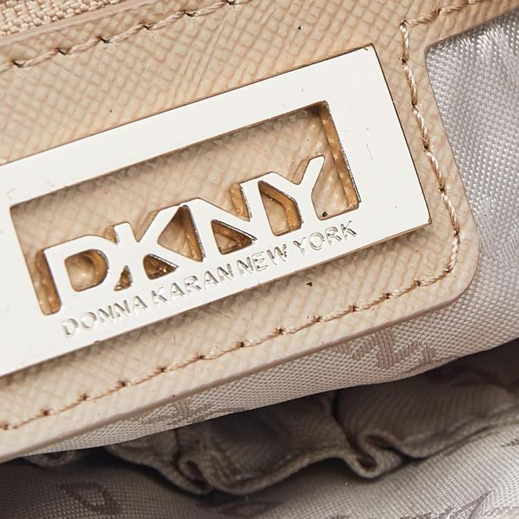 Pre Owned Dkny White Patent and Leather Crossbody Bag