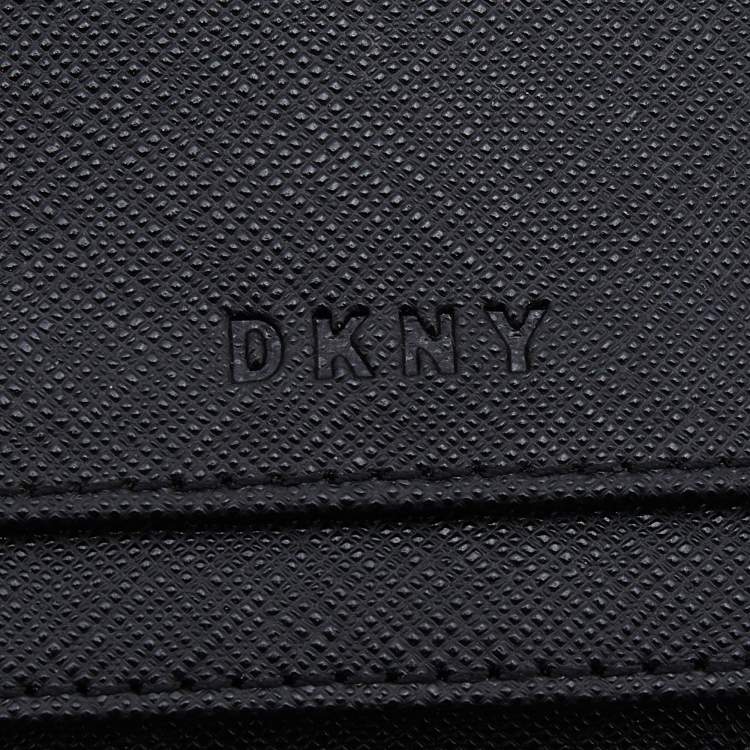 Pre Owned Dkny Black Leather Zip Bifold Wallet