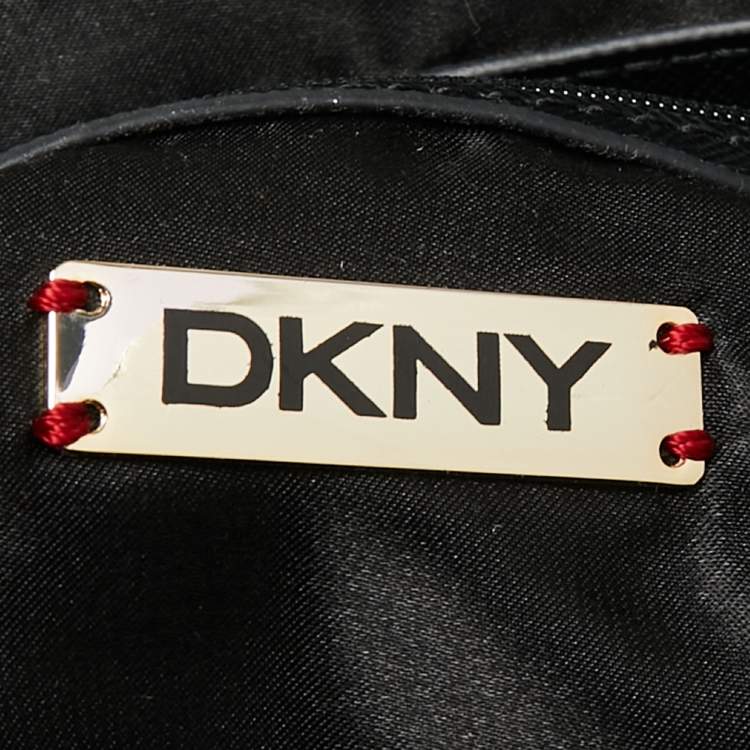 Pre Owned Dkny Black/Red Leopard Print Coated Canvas Zip Tote