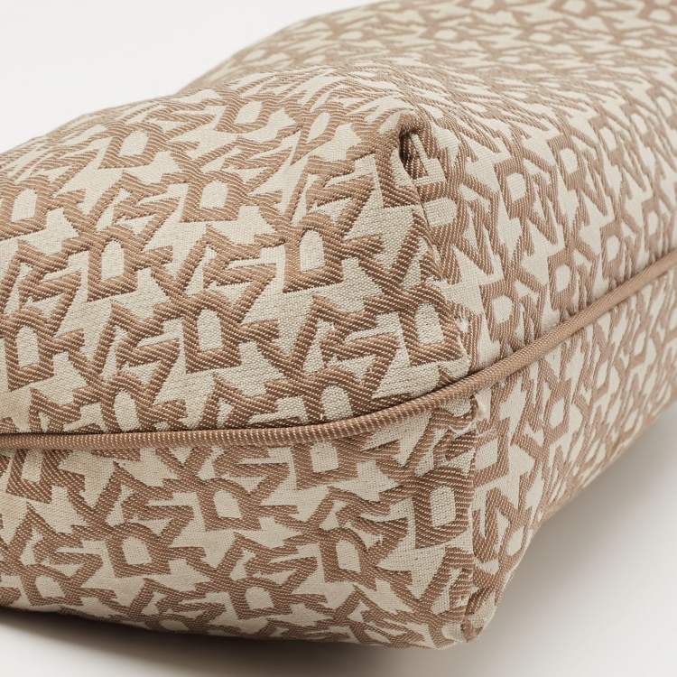 Pre Owned Dkny Beige/Rust Signature Canvas and Leather Baguette Bag