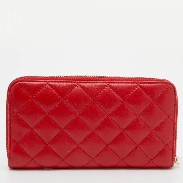 Pre Owned DKNY Red Quilted Leather Zip Around Wallet