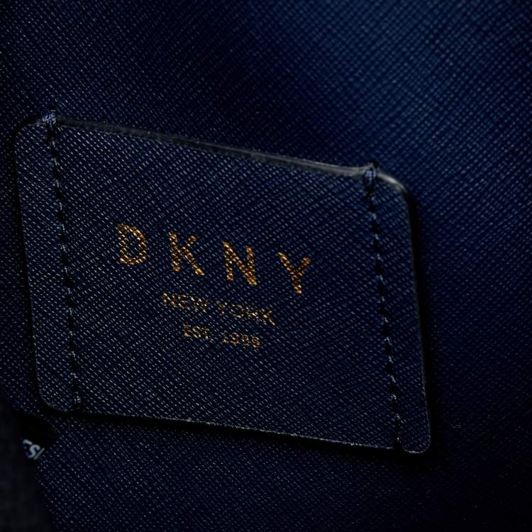 Pre Owned DKNY Navy Blue Leather Crossbody Bucket Bag