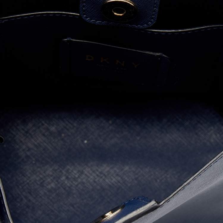 Pre Owned DKNY Navy Blue Leather Crossbody Bucket Bag