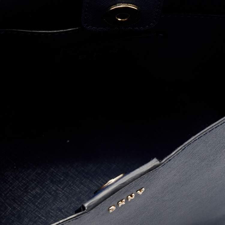 Pre Owned DKNY Navy Blue Leather Crossbody Bucket Bag