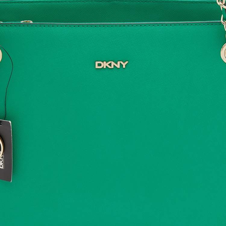 مملوكة مسبقًا DKNY Green Saffiano Leather Bryant Park Chain Tote