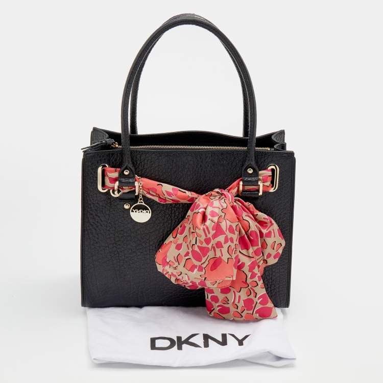مملوكة مسبقًا DKNY Black Textured Leather Scarf Tote