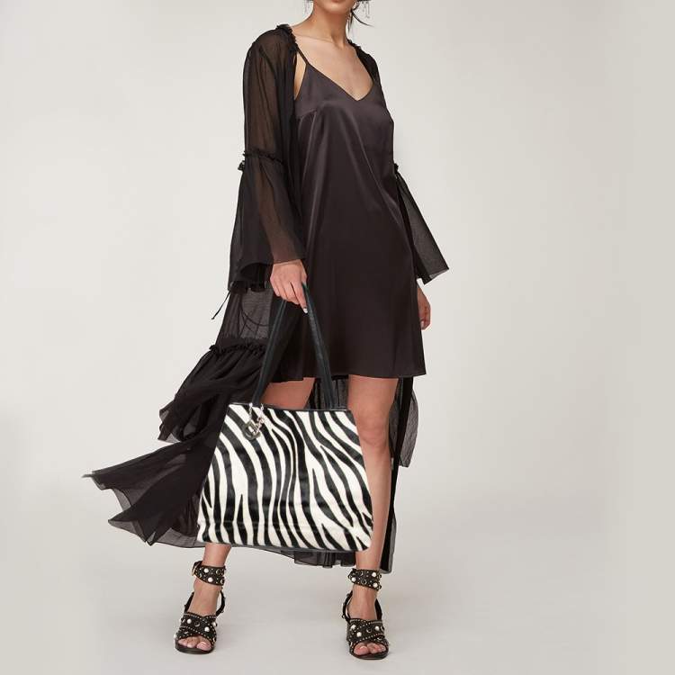 مملوكة مسبقًا DKNY Black/White Zebra Print Calfhair and Leather Snap Tote 