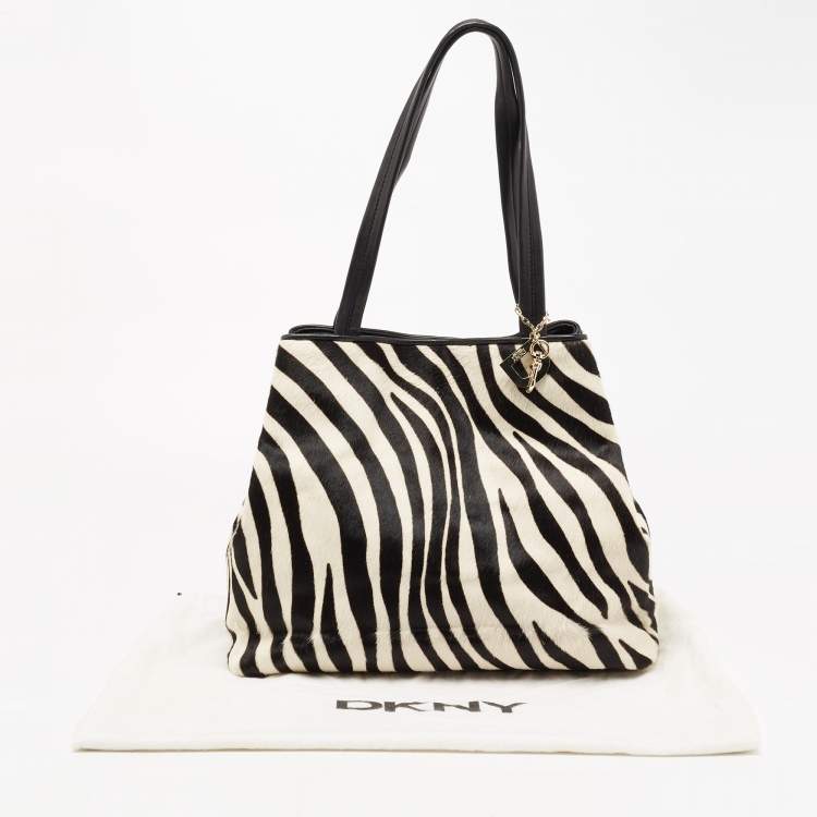 مملوكة مسبقًا DKNY Black/White Zebra Print Calfhair and Leather Snap Tote 