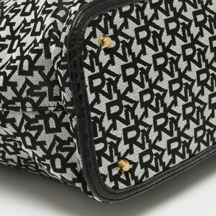 Pre Owned DKNY Black/White Signature Canvas and Leather Shopper Tote