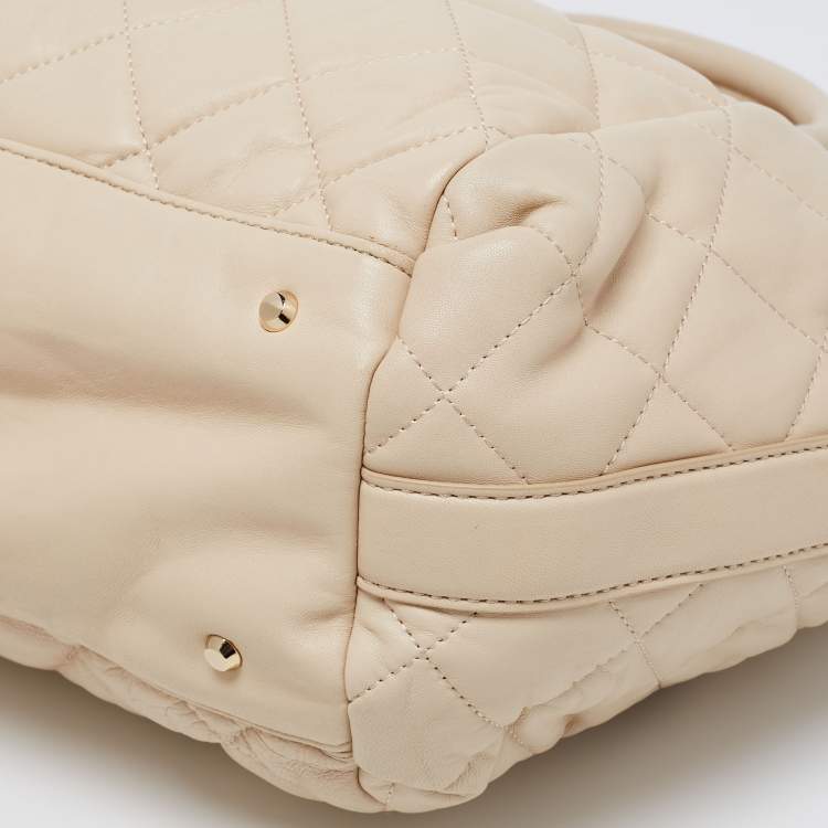 Pre Owned DKNY Beige Quilted Leather Side Chain Turnlock Tote