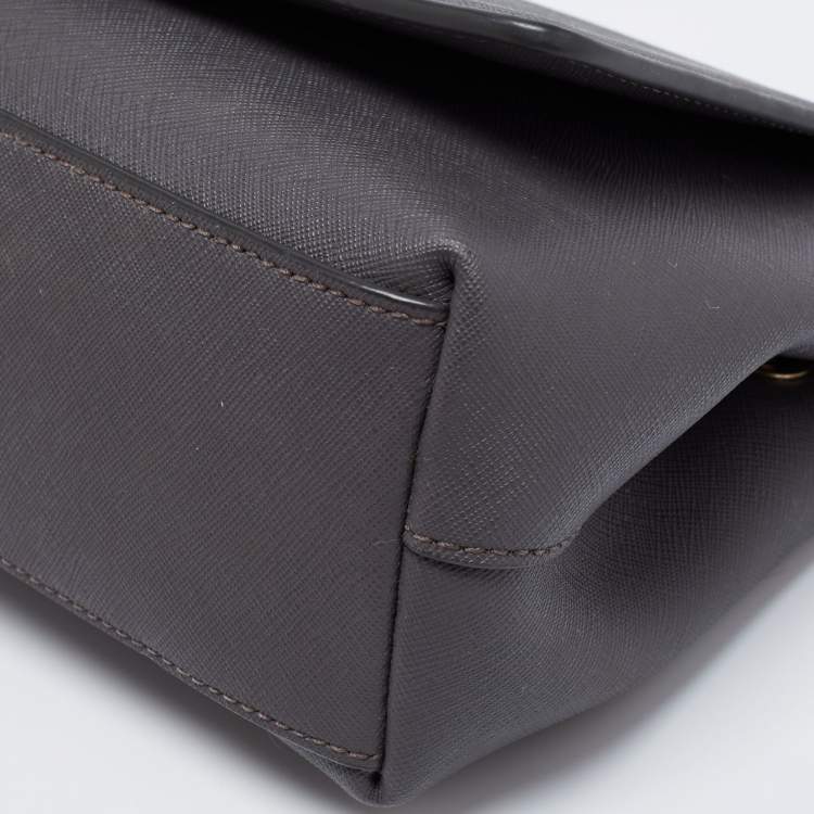 Pre Owned DKNY Grey Saffiano Leather Robinson Flap Crossbody Bag