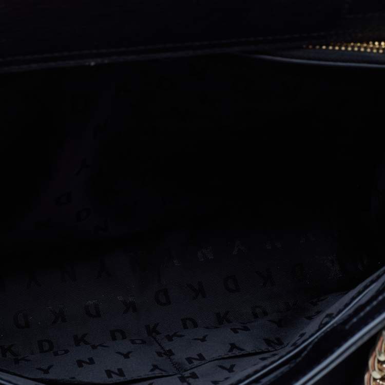 مملوكة مسبقًا DKNY Black Leather Magnetic Flap Chain Tote