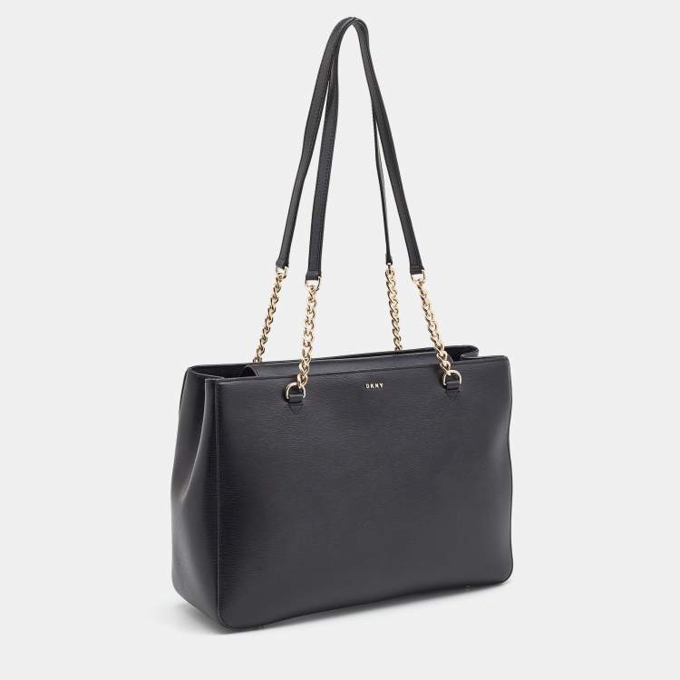 مملوكة مسبقًا DKNY Black Leather Magnetic Flap Chain Tote