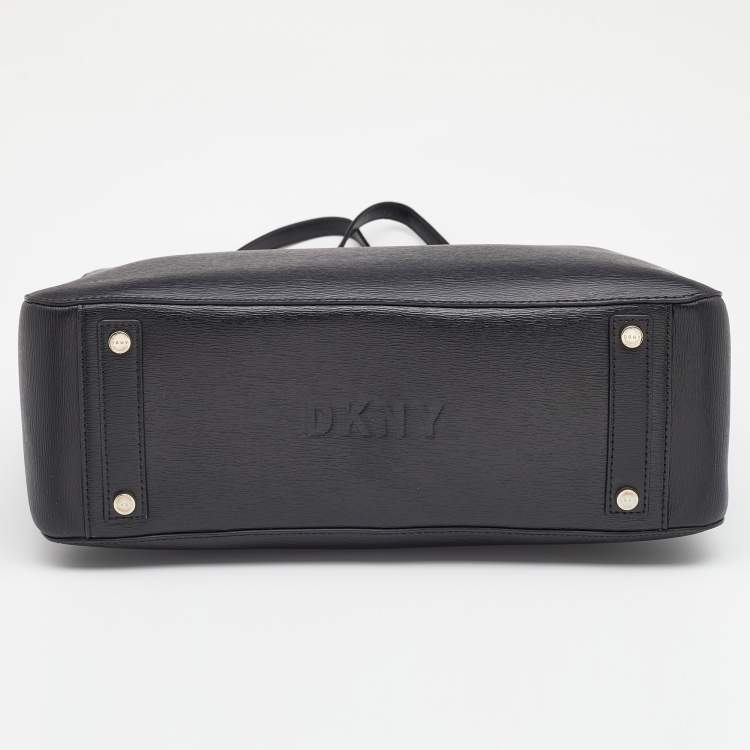مملوكة مسبقًا DKNY Black Leather Magnetic Flap Chain Tote