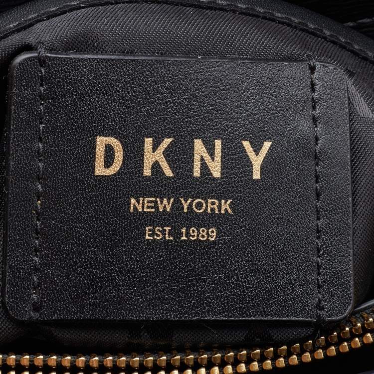 مملوكة مسبقًا DKNY Black Leather Magnetic Flap Chain Tote