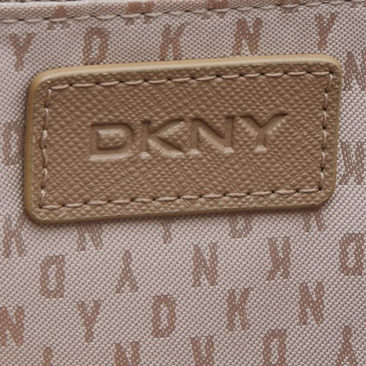 Pre Owned DKNY Beige Leather Wallet On Chain