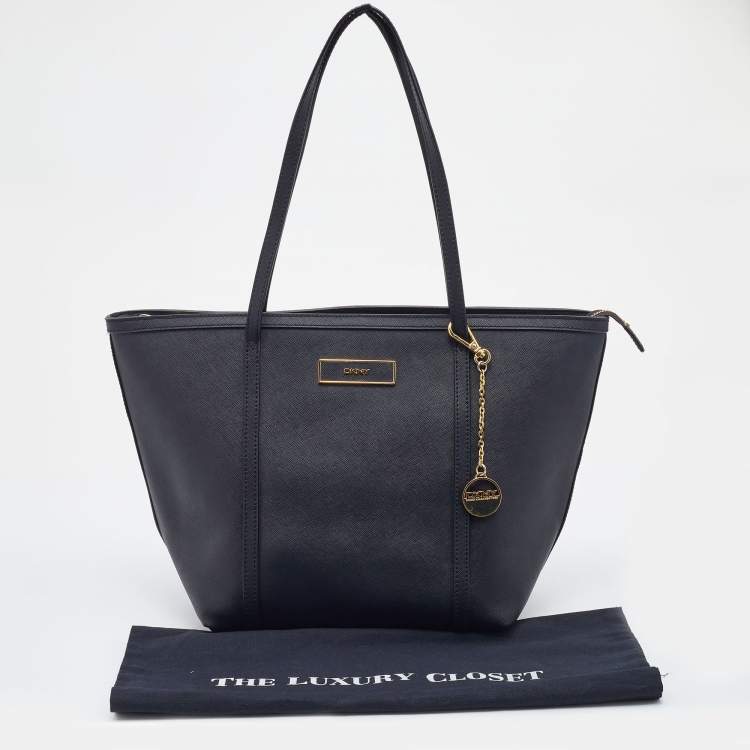 Pre Owned DKNY Black Leather Zip Top Tote
