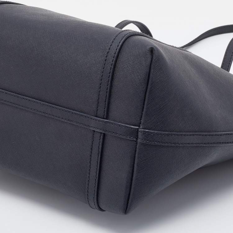 Pre Owned DKNY Black Leather Zip Top Tote