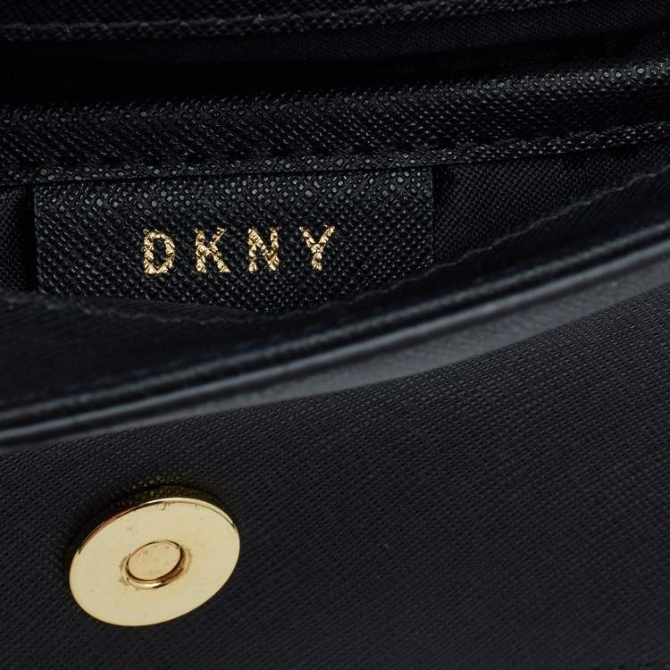مملوكة مسبقًا Dkny Black Leather Chain Crossbody Bag
